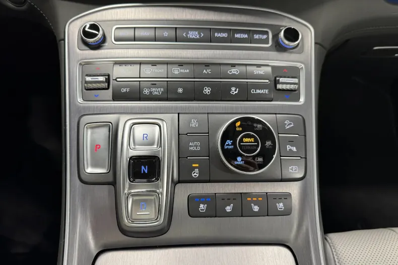 Hyundai SANTA FE din 2021 cu 59.600 km - oferta HYU173515 - foto 22