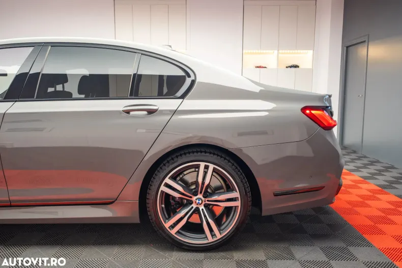 BMW Seria 7 din 2021 cu 93.000 km - oferta BMW173518 - foto 13