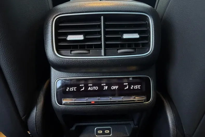 Mercedes-Benz GLE 450 din 2024 cu 39.876 km - oferta MER173520 - foto 23