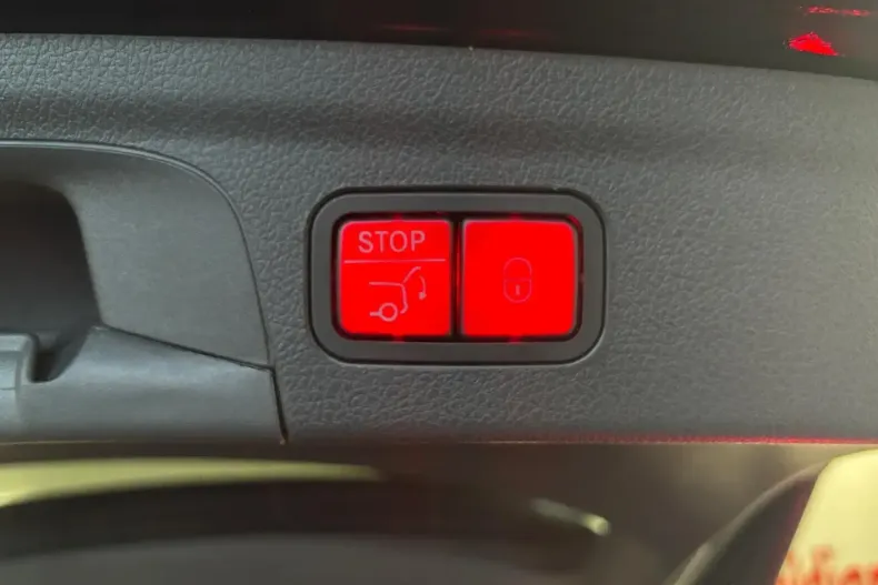 Mercedes-Benz GLE 450 din 2024 cu 39.876 km - oferta MER173520 - foto 26