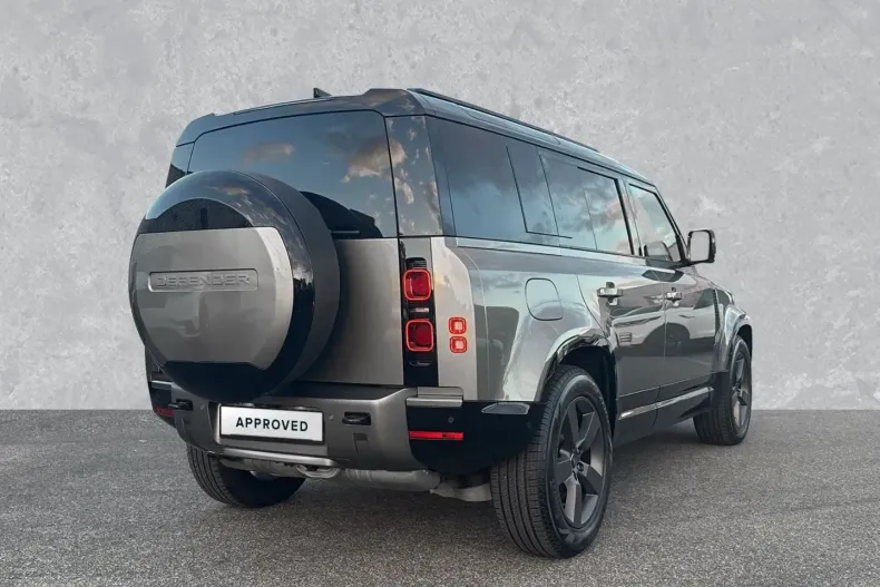 Land Rover Defender din 2024 cu 13.950 km - oferta LAN173532 - foto 2