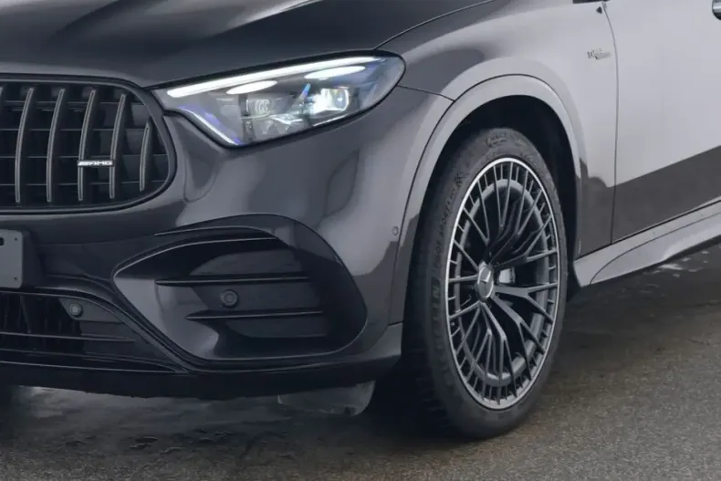 Mercedes-Benz GLC 43 AMG din 2024 cu 12.400 km - oferta MER173535 - foto 3