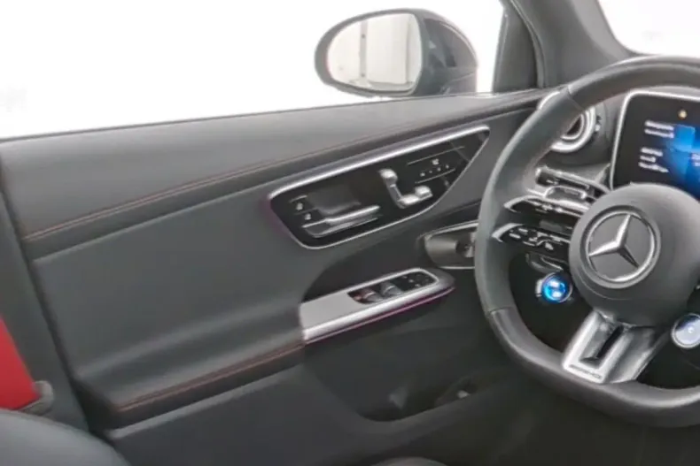 Mercedes-Benz GLC 43 AMG din 2024 cu 12.400 km - oferta MER173535 - foto 9
