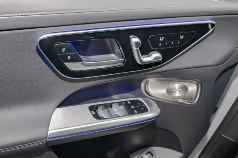 Mercedes-Benz GLC 450 din 2024 cu 21.757 km - oferta MER173542 - foto 8