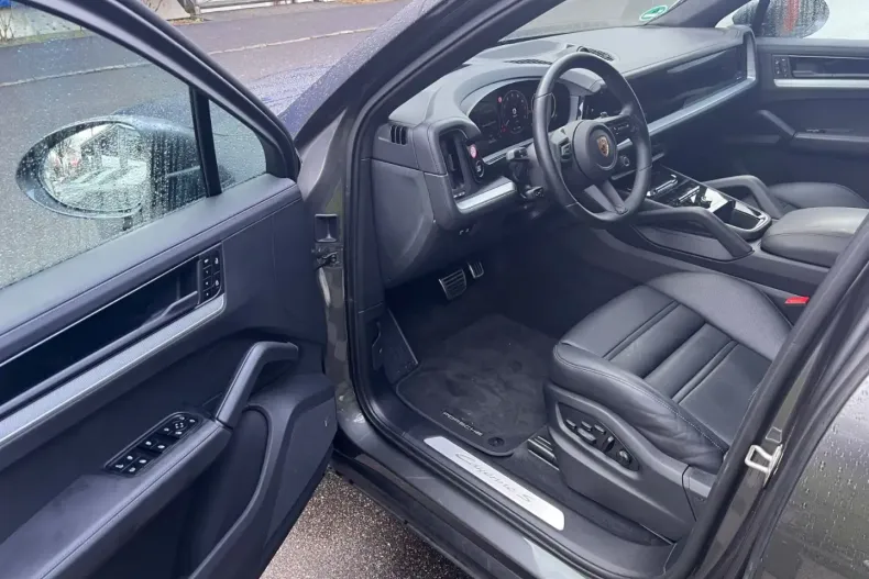 Porsche Cayenne din 2024 cu 16.800 km - oferta POR173559 - foto 5