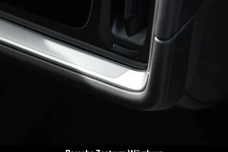 Porsche Cayenne din 2025 cu 13.900 km - oferta POR173560 - foto 22