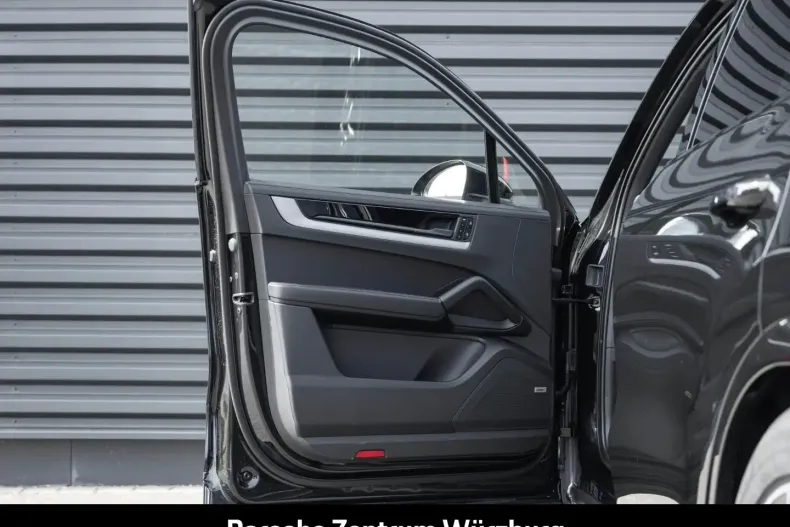 Porsche Cayenne din 2025 cu 13.900 km - oferta POR173560 - foto 26