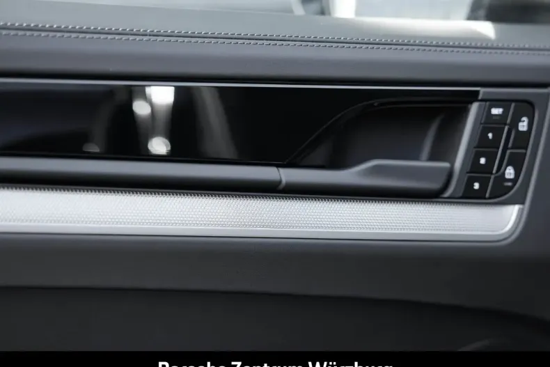 Porsche Cayenne din 2025 cu 13.900 km - oferta POR173560 - foto 28