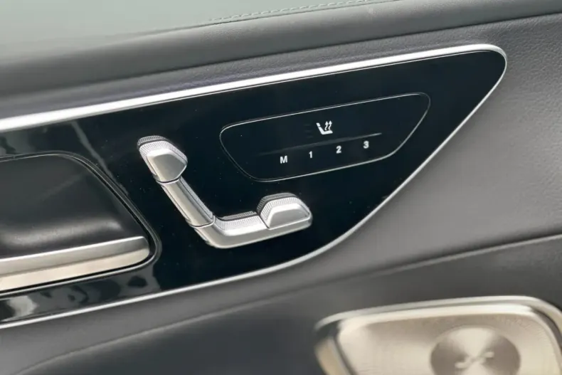 Mercedes-Benz GLC 300 din 2025 cu 15.000 km - oferta MER173569 - foto 14