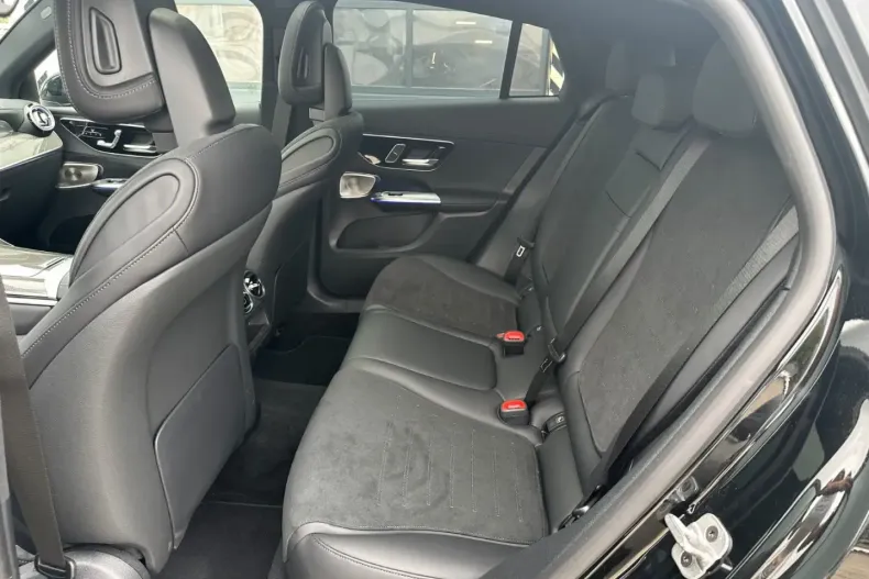 Mercedes-Benz GLC 300 din 2025 cu 15.000 km - oferta MER173569 - foto 19