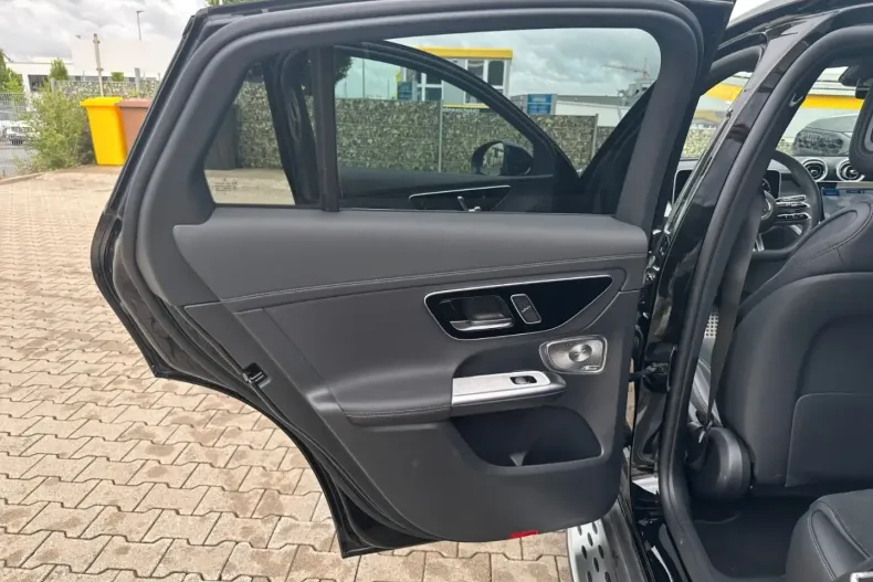 Mercedes-Benz GLC 300 din 2025 cu 15.000 km - oferta MER173569 - foto 20