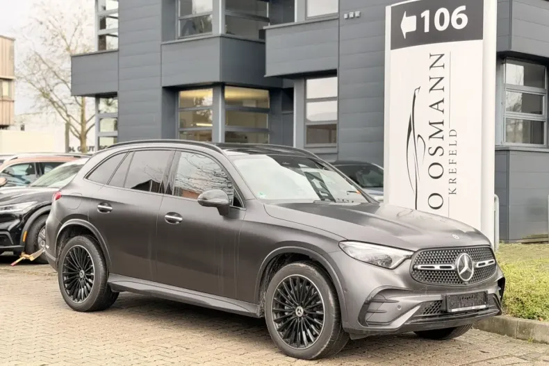 Mercedes-Benz GLC 300 din 2024 cu 33.393 km - oferta MER173572 - foto 1