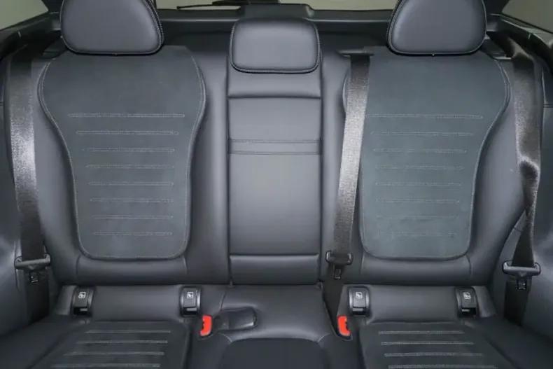 Mercedes-Benz GLC 220 din 2024 cu 14.999 km - oferta MER173587 - foto 8