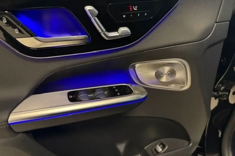 Mercedes-Benz GLC 220 din 2024 cu 19.997 km - oferta MER173592 - foto 12