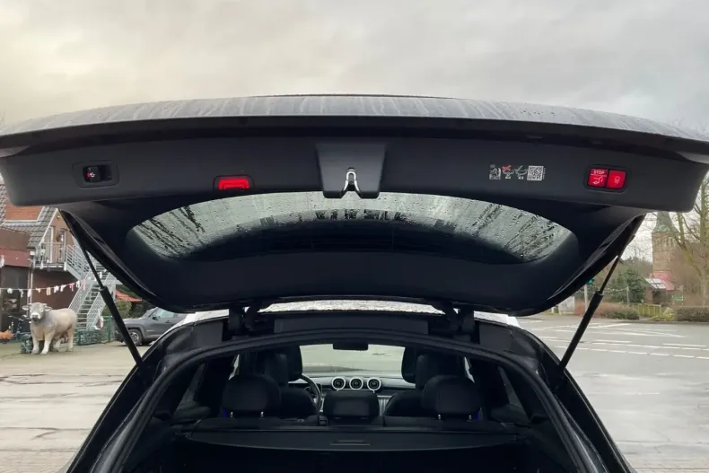 Mercedes-Benz GLC 300 din 2024 cu 20.501 km - oferta MER173594 - foto 9