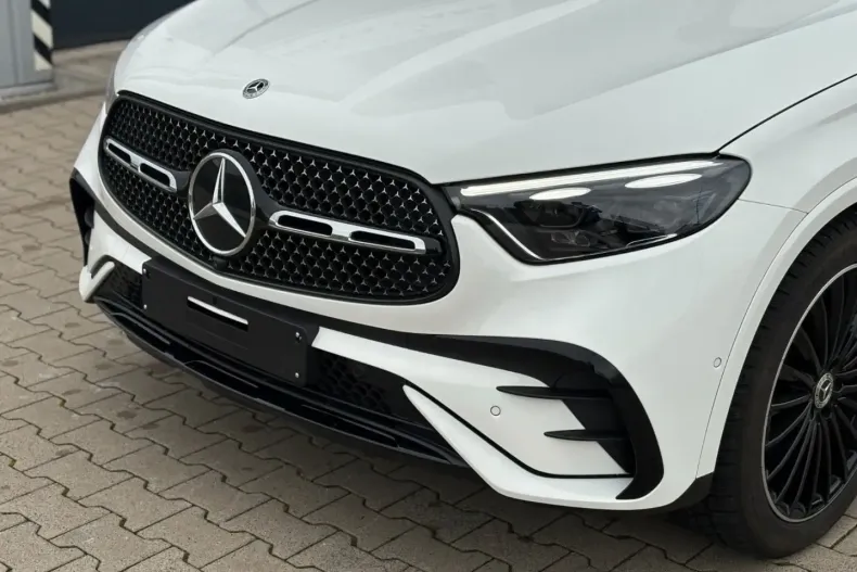 Mercedes-Benz GLC 220 din 2025 cu 17.600 km - oferta MER173596 - foto 11