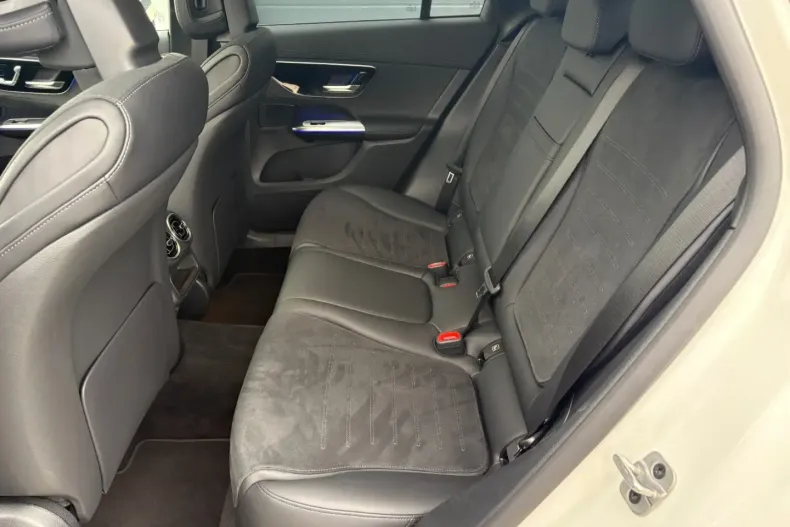 Mercedes-Benz GLC 220 din 2025 cu 17.600 km - oferta MER173596 - foto 20