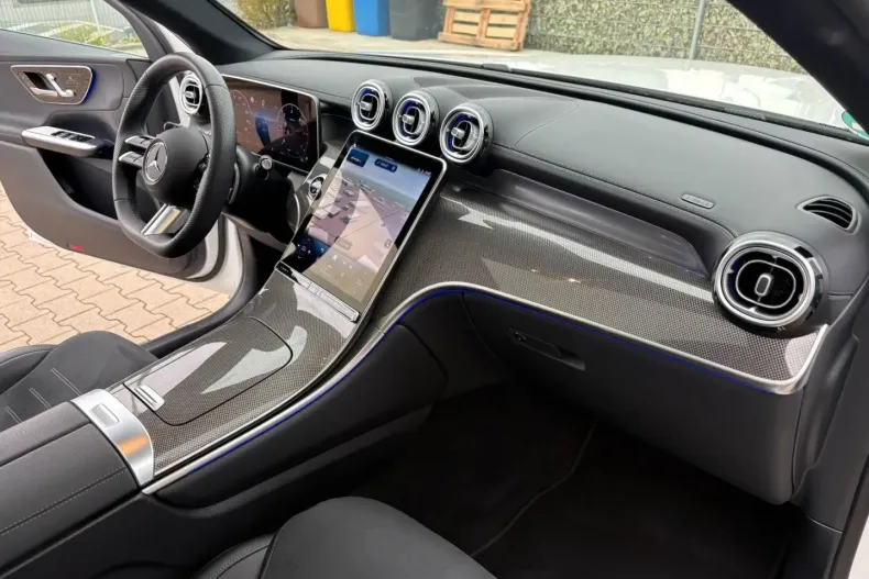 Mercedes-Benz GLC 220 din 2025 cu 17.600 km - oferta MER173596 - foto 28