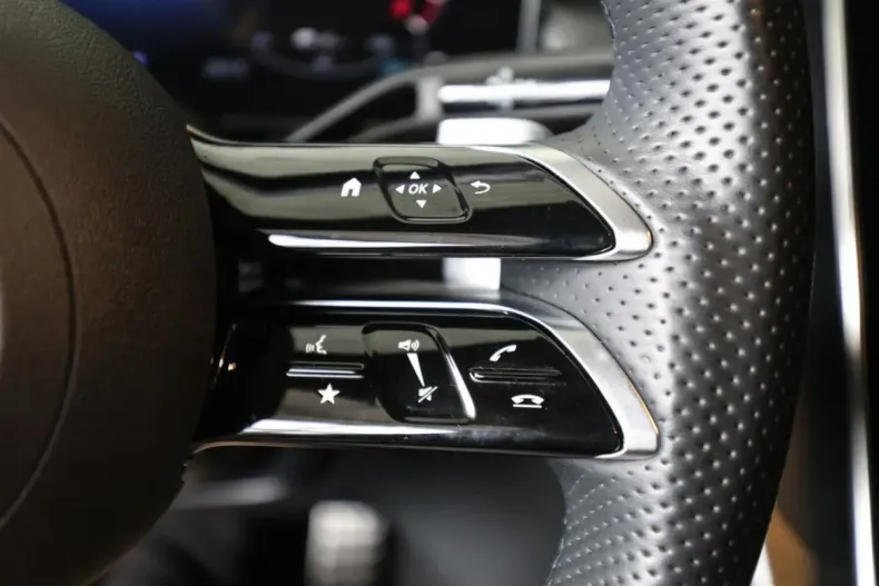 Mercedes-Benz GLC 300 din 2023 cu 19.987 km - oferta MER173598 - foto 19