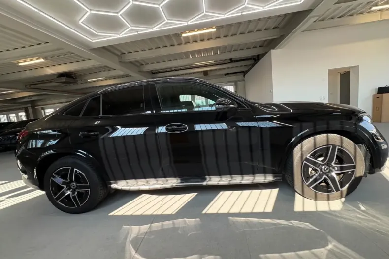 Mercedes-Benz GLC 220 din 2025 cu 11.000 km - oferta MER173599 - foto 5