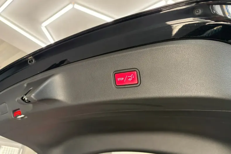 Mercedes-Benz GLC 220 din 2025 cu 11.000 km - oferta MER173599 - foto 23