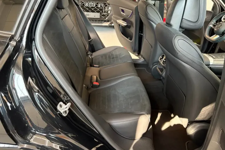 Mercedes-Benz GLC 220 din 2025 cu 11.000 km - oferta MER173599 - foto 24