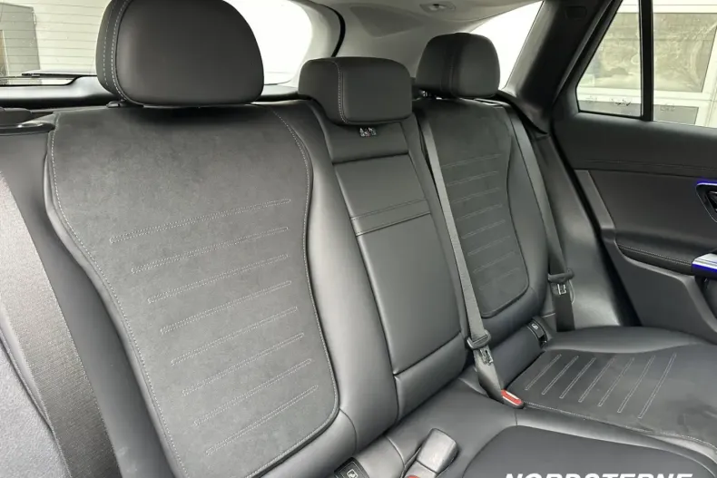 Mercedes-Benz GLC 300 din 2024 cu 14.067 km - oferta MER173601 - foto 8