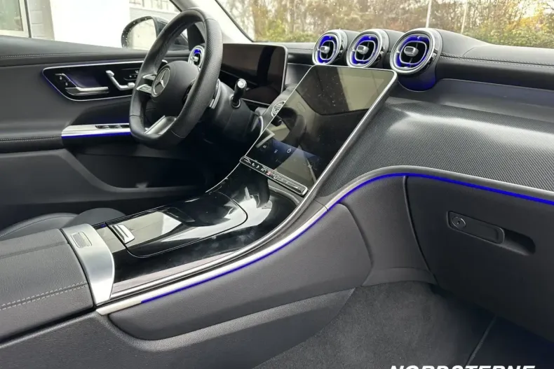 Mercedes-Benz GLC 300 din 2024 cu 14.067 km - oferta MER173601 - foto 10