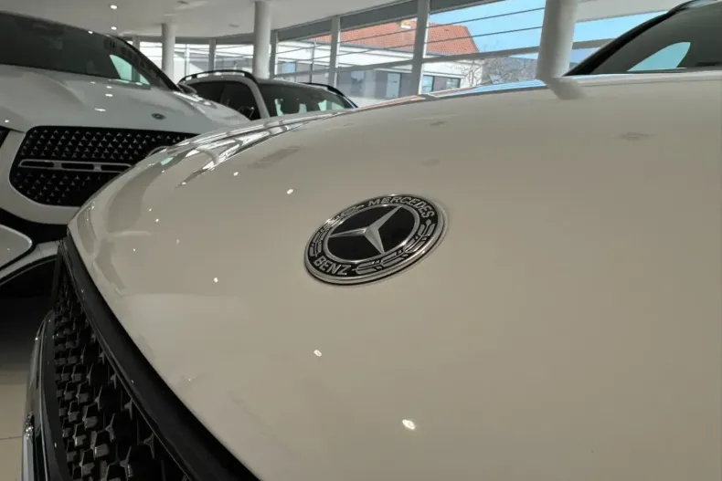 Mercedes-Benz GLC 220 din 2025 cu 14.800 km - oferta MER173604 - foto 7