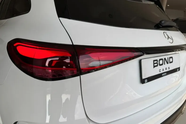 Mercedes-Benz GLC 220 din 2025 cu 14.800 km - oferta MER173604 - foto 9