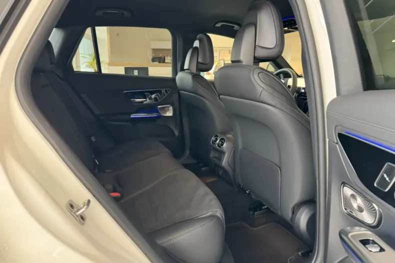 Mercedes-Benz GLC 220 din 2025 cu 14.800 km - oferta MER173604 - foto 15