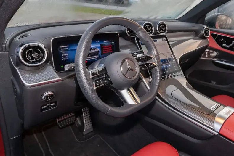 Mercedes-Benz GLC 200 din 2024 cu 12.667 km - oferta MER173605 - foto 4