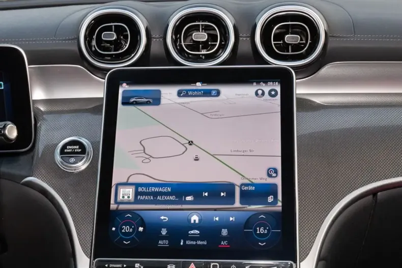 Mercedes-Benz GLC 200 din 2024 cu 12.667 km - oferta MER173605 - foto 7