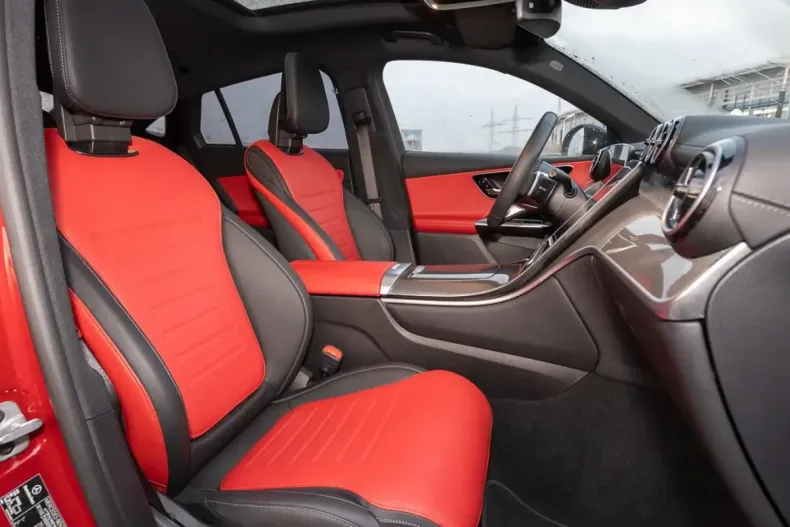 Mercedes-Benz GLC 200 din 2024 cu 12.667 km - oferta MER173605 - foto 10