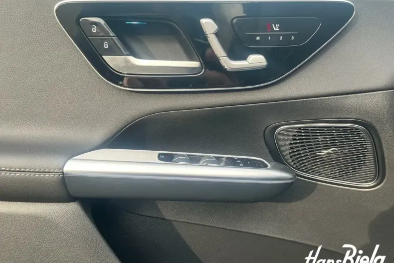 Mercedes-Benz GLC 220 din 2025 cu 7.544 km - oferta MER173608 - foto 10