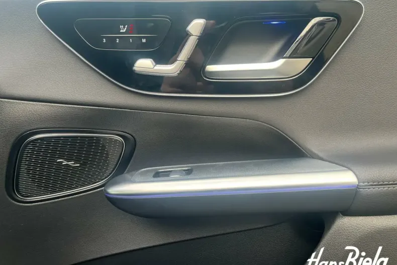 Mercedes-Benz GLC 220 din 2025 cu 7.544 km - oferta MER173608 - foto 11