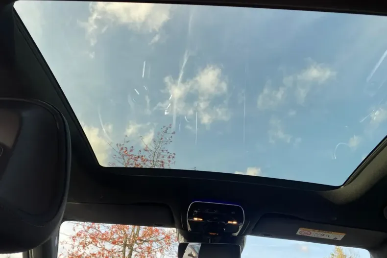 Mercedes-Benz GLC 300 din 2023 cu 6.764 km - oferta MER173609 - foto 9