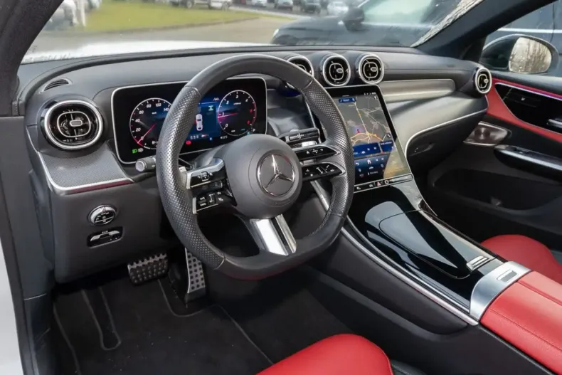 Mercedes-Benz GLC 220 din 2024 cu 27.260 km - oferta MER173612 - foto 4