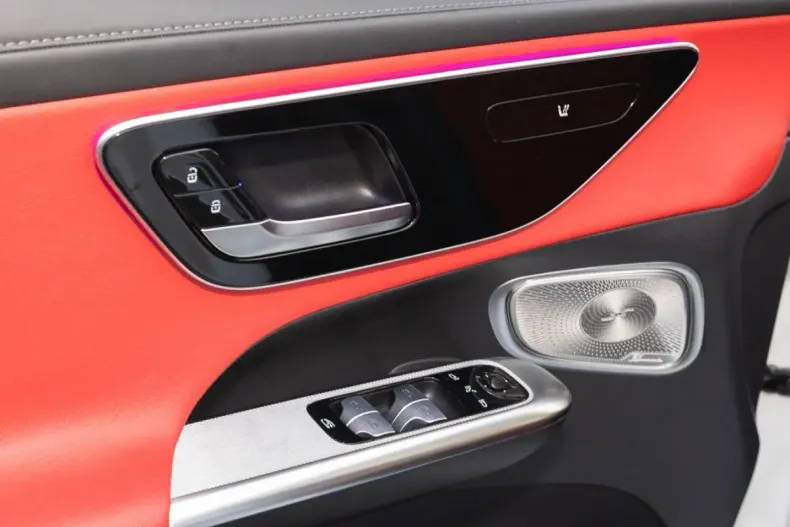 Mercedes-Benz GLC 220 din 2024 cu 27.260 km - oferta MER173612 - foto 5