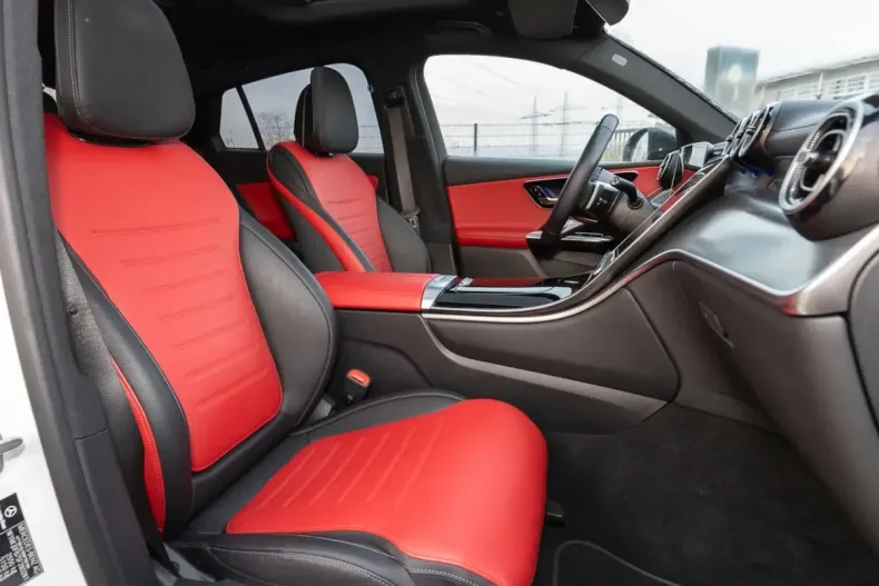 Mercedes-Benz GLC 220 din 2024 cu 27.260 km - oferta MER173612 - foto 10