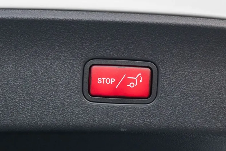 Mercedes-Benz GLC 220 din 2024 cu 27.260 km - oferta MER173612 - foto 13