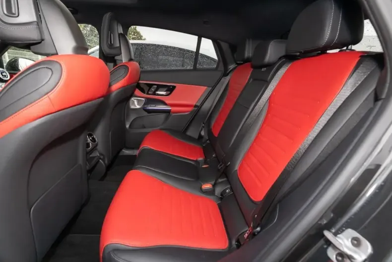 Mercedes-Benz GLC 200 din 2024 cu 9.040 km - oferta MER173613 - foto 11