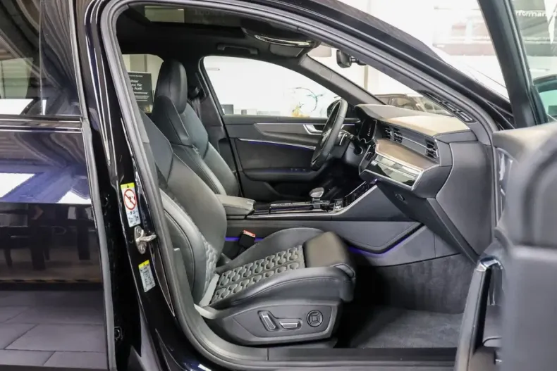 Audi RS6 din 2024 cu 9.999 km - oferta AUD173615 - foto 2