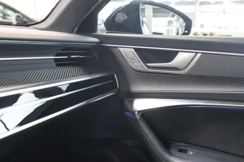 Audi RS6 din 2024 cu 9.999 km - oferta AUD173615 - foto 17