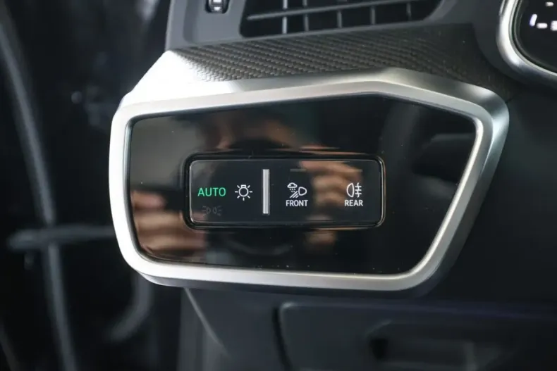 Audi RS6 din 2024 cu 9.999 km - oferta AUD173615 - foto 24