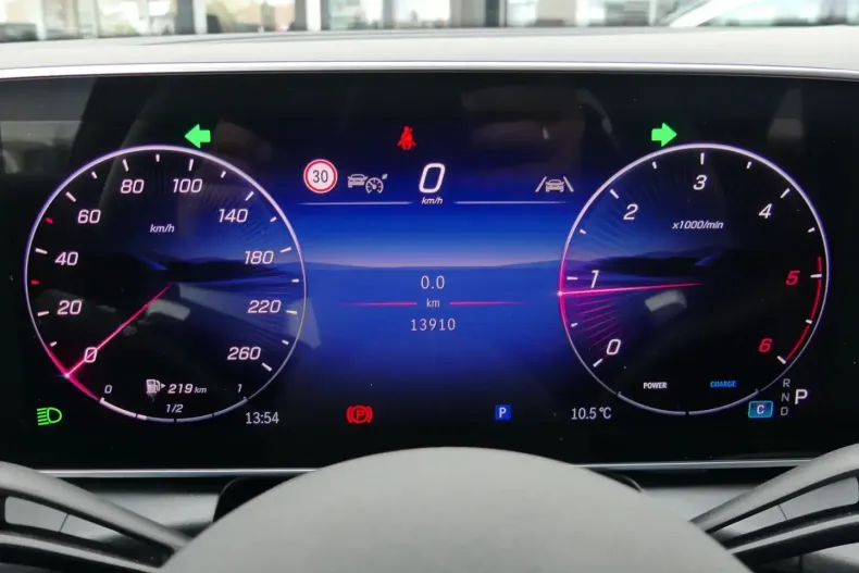 Mercedes-Benz GLC 300 din 2025 cu 13.910 km - oferta MER173617 - foto 7