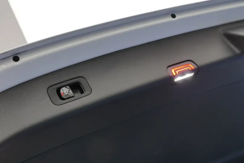 Mercedes-Benz GLC 300 din 2025 cu 13.910 km - oferta MER173617 - foto 17