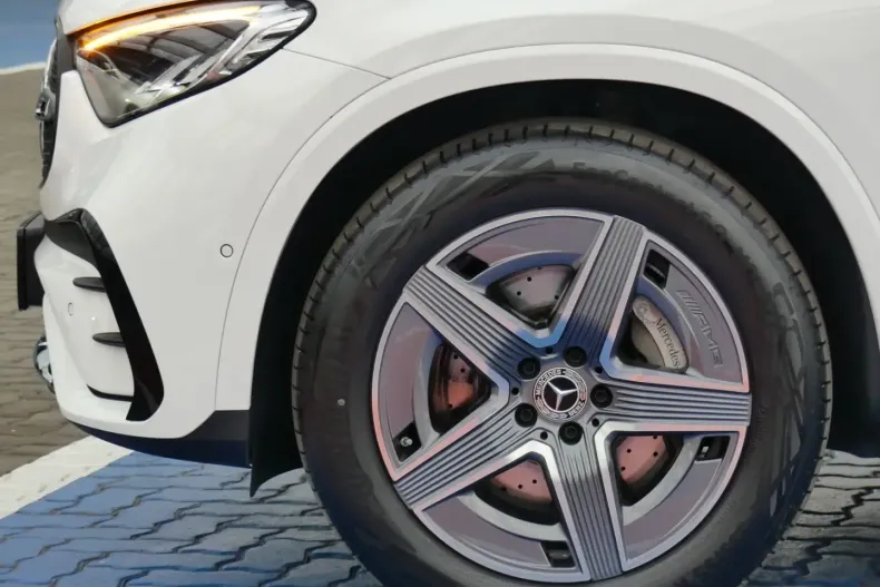 Mercedes-Benz GLC 300 din 2025 cu 13.910 km - oferta MER173617 - foto 21