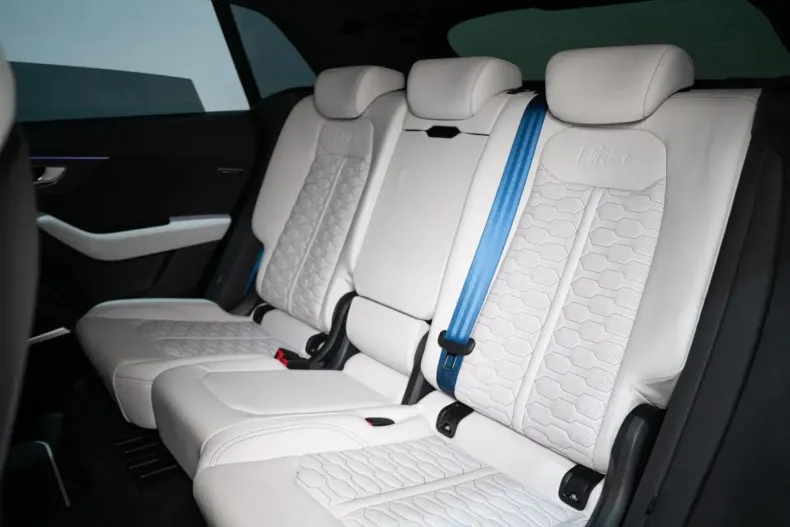 Audi RSQ8 din 2022 cu 32.380 km - oferta AUD173618 - foto 11