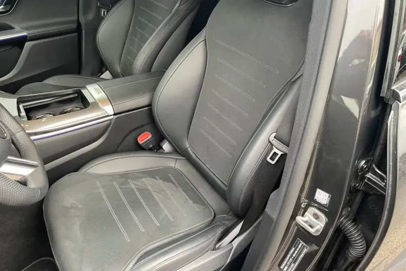 Mercedes-Benz GLC 300 din 2025 cu 23.650 km - oferta MER173620 - foto 12